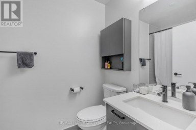 110 - 2300 ST. CLAIR AVENUE W Toronto (Junction Area) Ontario photo 13