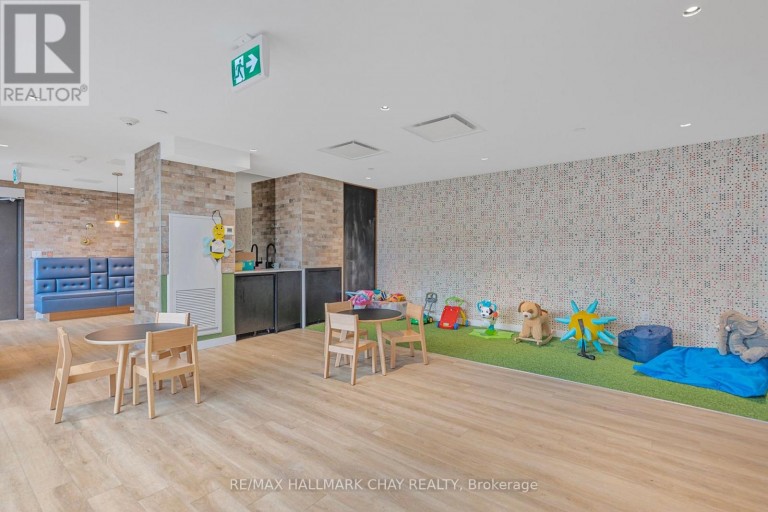 110 - 2300 ST. CLAIR AVENUE W, Toronto (Junction Area), Ontario, M6N1K8