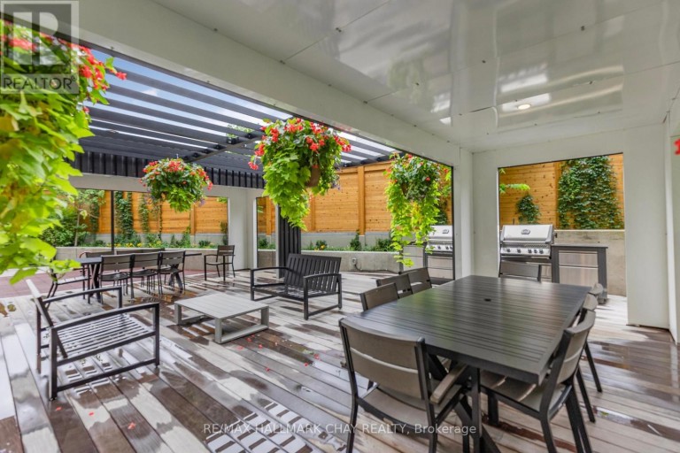 110 - 2300 ST. CLAIR AVENUE W, Toronto (Junction Area), Ontario, M6N1K8