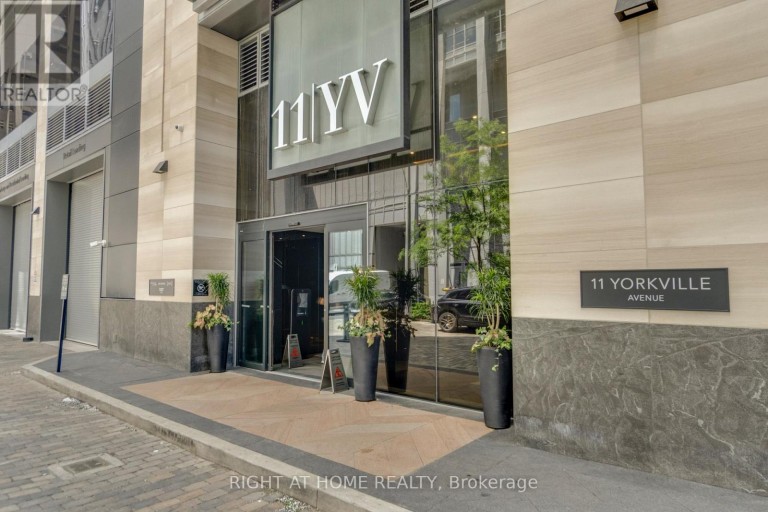 2113 - 11 YORKVILLE AVENUE, Toronto (Annex), Ontario, M4W0B7
