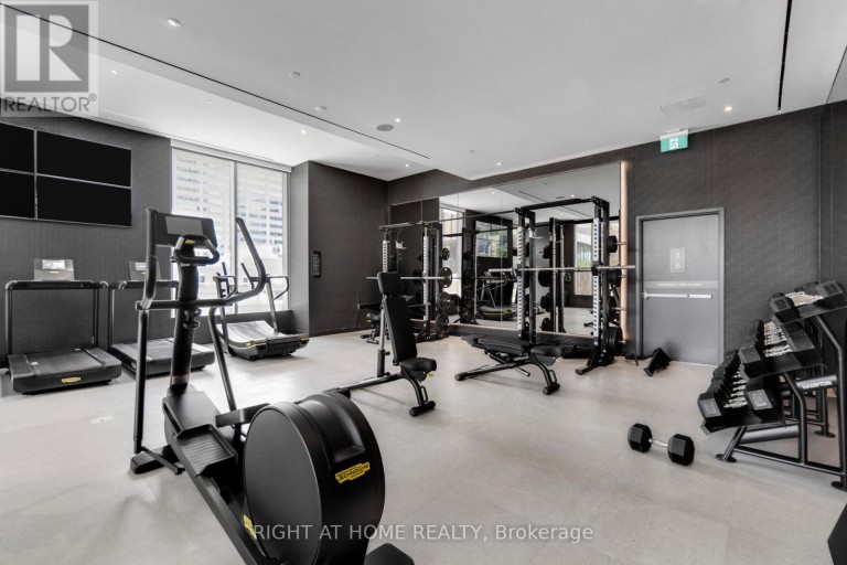 2113 - 11 YORKVILLE AVENUE, Toronto (Annex), Ontario, M4W0B7