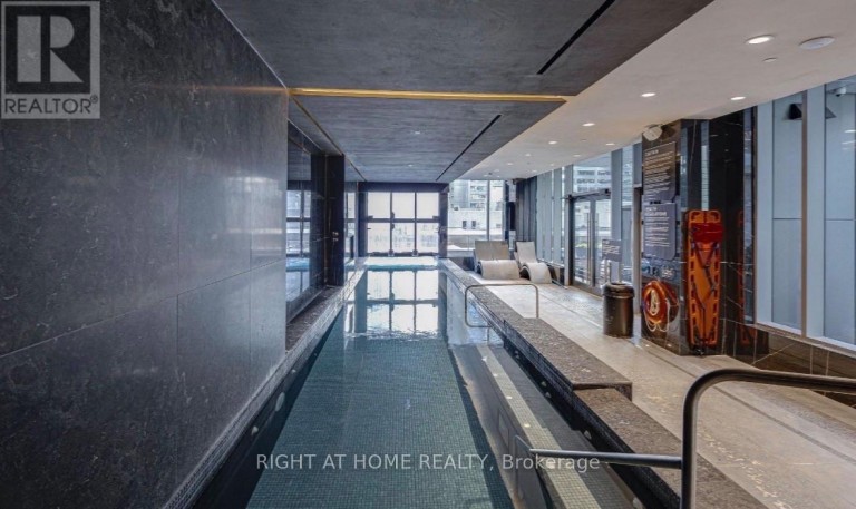 2113 - 11 YORKVILLE AVENUE, Toronto (Annex), Ontario, M4W0B7