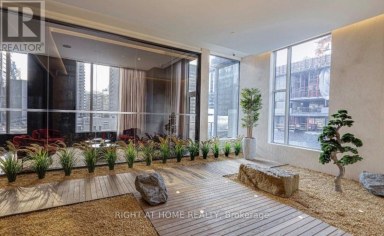 2113 - 11 YORKVILLE AVENUE Toronto (Annex) Ontario photo 34