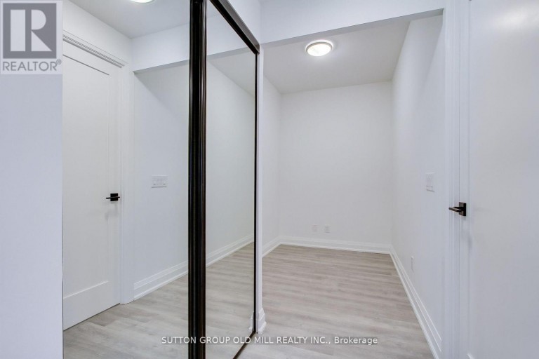 516 - 2369 DANFORTH AVENUE, Toronto (East End-Danforth), Ontario, M4C0B1