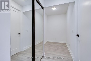 516 - 2369 DANFORTH AVENUE Toronto (East End-Danforth) Ontario photo 14