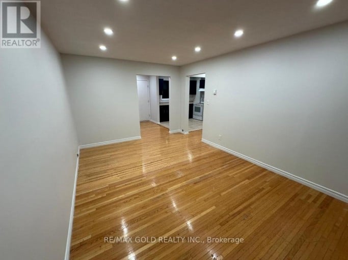 UNIT 2 ( MIDDLE ) - 515 STONE STREET, Oshawa (Lakeview), Ontario, L1J1A4