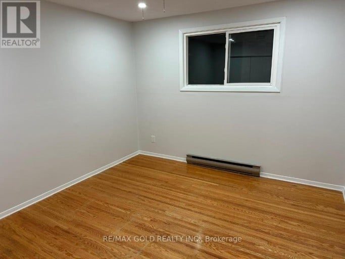 UNIT 2 ( MIDDLE ) - 515 STONE STREET, Oshawa (Lakeview), Ontario, L1J1A4