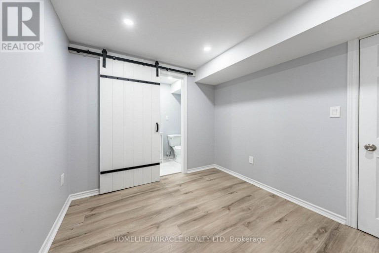 419 ROSSLAND ROAD E, Ajax (Central East), Ontario, L1Z0M7