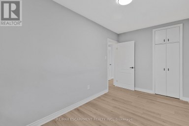 MAIN - 71 ORGAN CRESCENT Hamilton (Huntington) Ontario photo 12