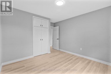 MAIN - 71 ORGAN CRESCENT Hamilton (Huntington) Ontario photo 14
