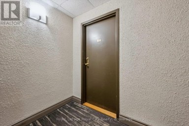 606 - 358 WATERLOO AVENUE Guelph (Junction/Onward Willow) Ontario photo 4