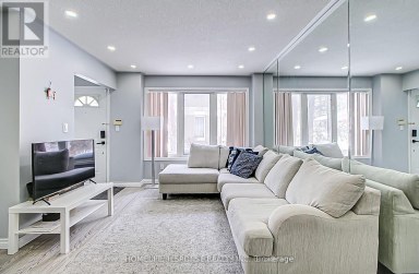 911 - 29 ROSEBANK DRIVE Toronto (Malvern) Ontario photo 4