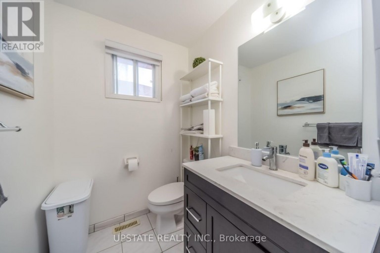 145 VALONIA DRIVE, Brampton (Brampton North), Ontario, L6V4J1