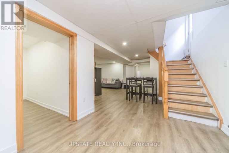 145 VALONIA DRIVE, Brampton (Brampton North), Ontario, L6V4J1
