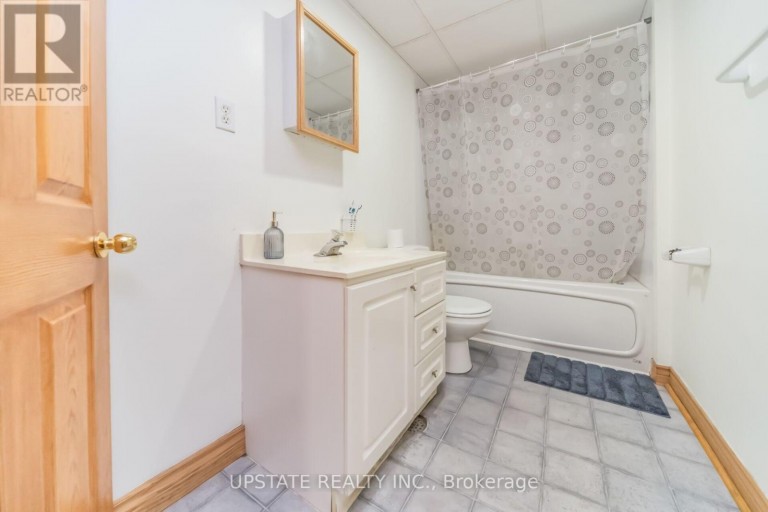 145 VALONIA DRIVE, Brampton (Brampton North), Ontario, L6V4J1