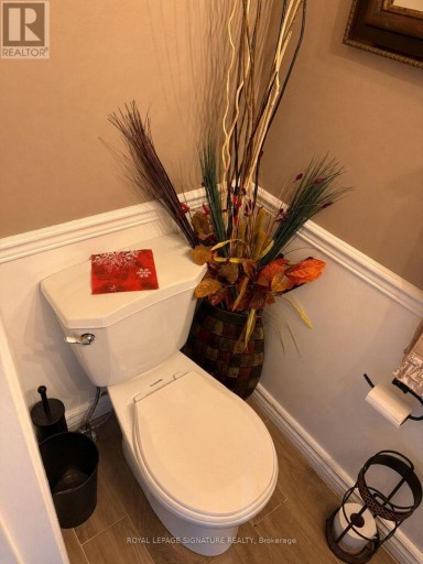 MAIN/UPPER - 137 MADOC DRIVE, Brampton (Madoc), Ontario, L6V2A5