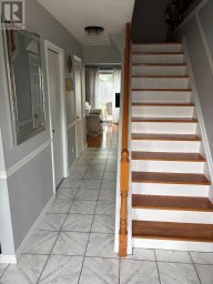 MAIN/UPPER - 137 MADOC DRIVE Brampton (Madoc) Ontario photo 3