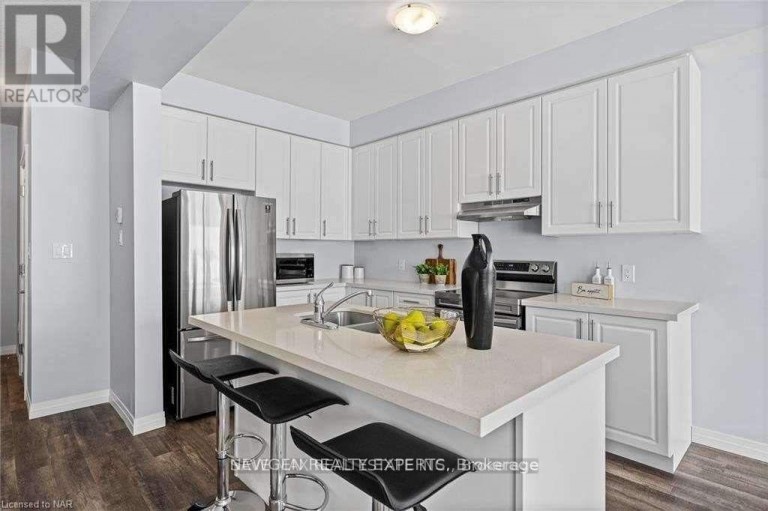 4855 PETTIT AVENUE, Niagara Falls (Morrison), Ontario, L2E0B7