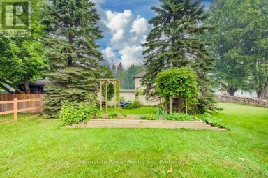 1077 QUEEN STREET Howick Ontario photo 27