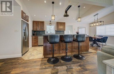 1077 QUEEN STREET Howick Ontario photo 9