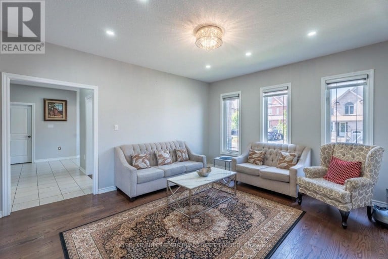 1 WALKER BOULEVARD, New Tecumseth (Alliston), Ontario, L9R0N2