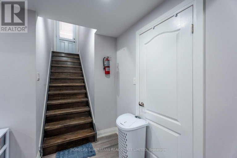 1 WALKER BOULEVARD, New Tecumseth (Alliston), Ontario, L9R0N2