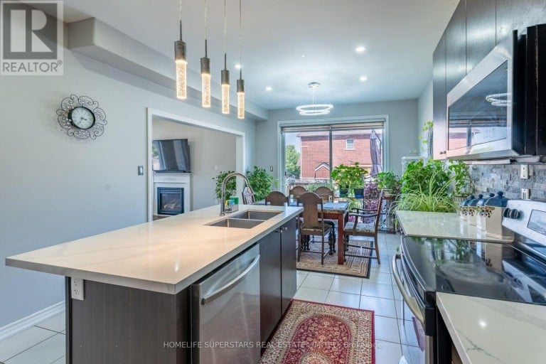 1 WALKER BOULEVARD, New Tecumseth (Alliston), Ontario, L9R0N2