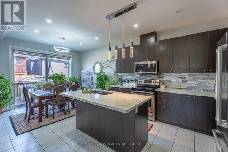 1 WALKER BOULEVARD, New Tecumseth (Alliston), Ontario, L9R0N2