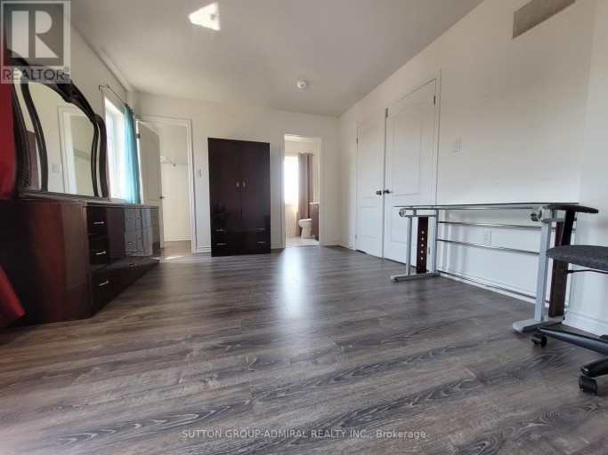104 VILLAGE GATE DRIVE, Wasaga Beach, Ontario, L9Z0J7