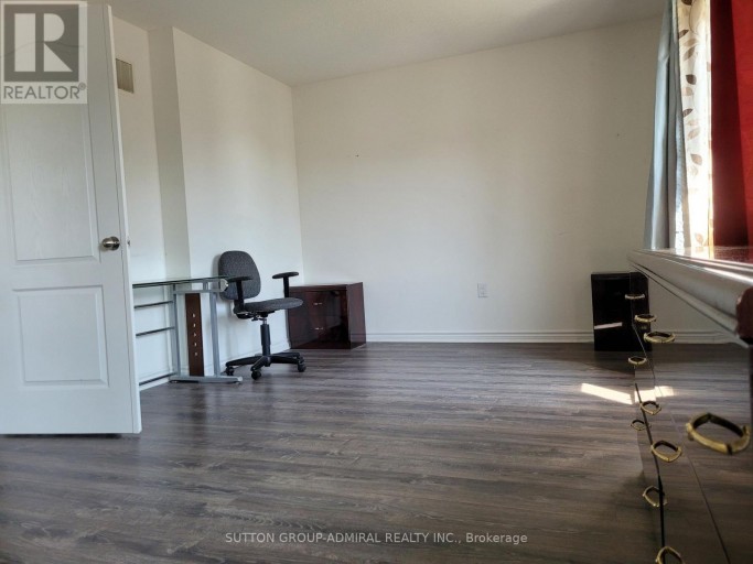 104 VILLAGE GATE DRIVE, Wasaga Beach, Ontario, L9Z0J7