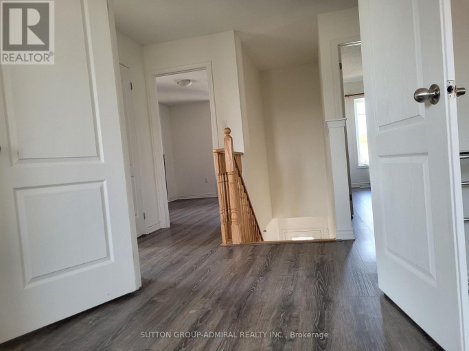 104 VILLAGE GATE DRIVE, Wasaga Beach, Ontario, L9Z0J7