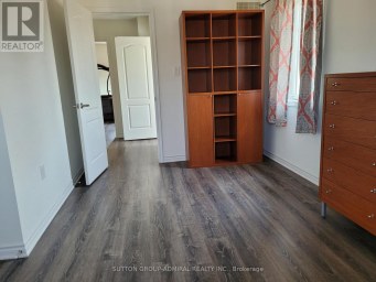 104 VILLAGE GATE DRIVE Wasaga Beach Ontario photo 2