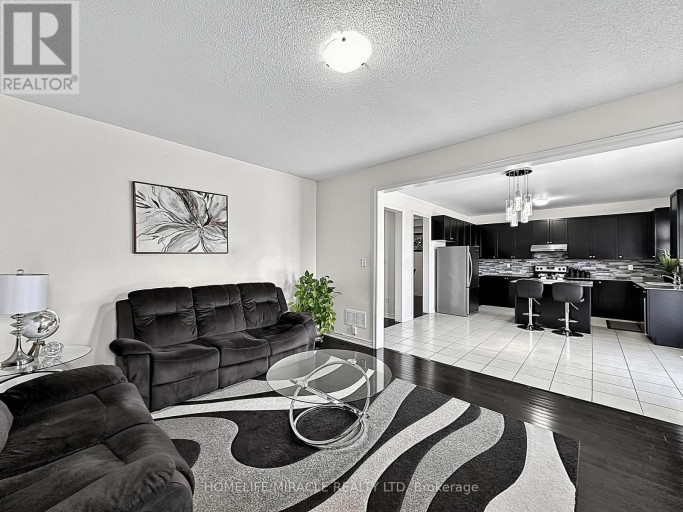 6 DIVINITY CIRCLE, Brampton (Northwest Brampton), Ontario, L7A3Y4
