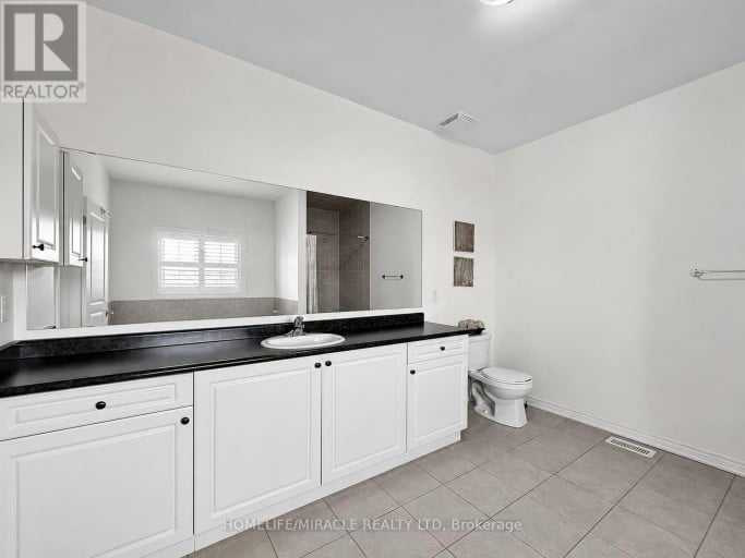 6 DIVINITY CIRCLE, Brampton (Northwest Brampton), Ontario, L7A3Y4