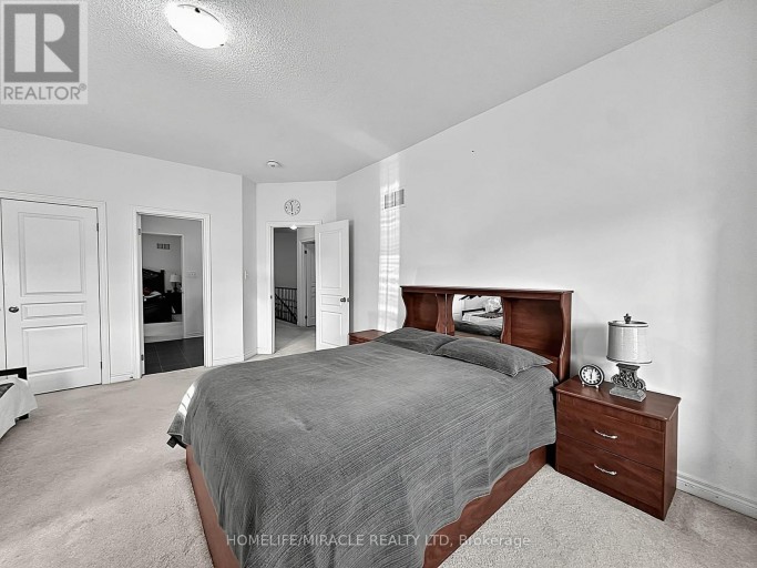 6 DIVINITY CIRCLE, Brampton (Northwest Brampton), Ontario, L7A3Y4