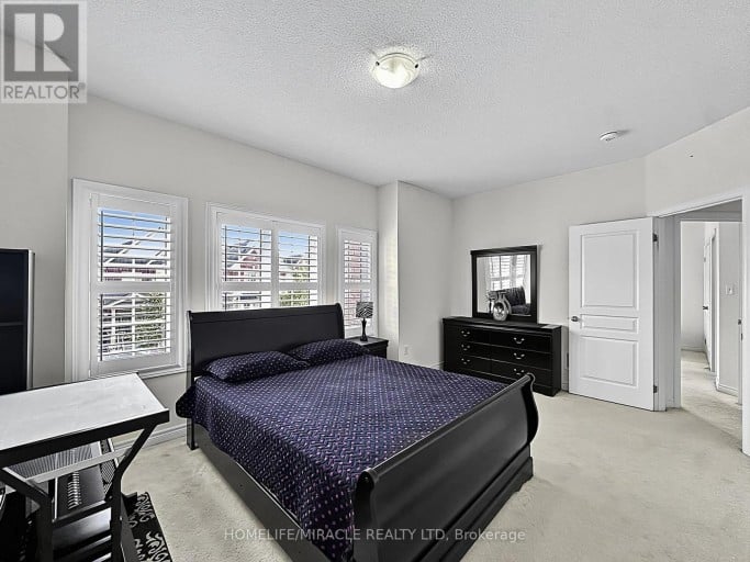 6 DIVINITY CIRCLE, Brampton (Northwest Brampton), Ontario, L7A3Y4