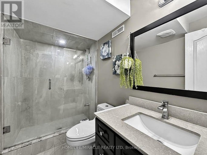 6 DIVINITY CIRCLE, Brampton (Northwest Brampton), Ontario, L7A3Y4