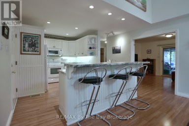 1327 RIVER ROAD E Wasaga Beach Ontario photo 13