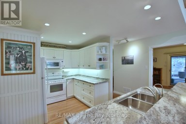 1327 RIVER ROAD E Wasaga Beach Ontario photo 16