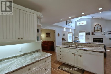 1327 RIVER ROAD E Wasaga Beach Ontario photo 18