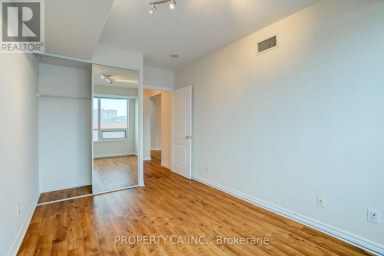 201 - 88 PROMENADE CIRCLE Vaughan (Brownridge) Ontario photo 24