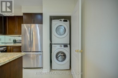 201 - 88 PROMENADE CIRCLE Vaughan (Brownridge) Ontario photo 26