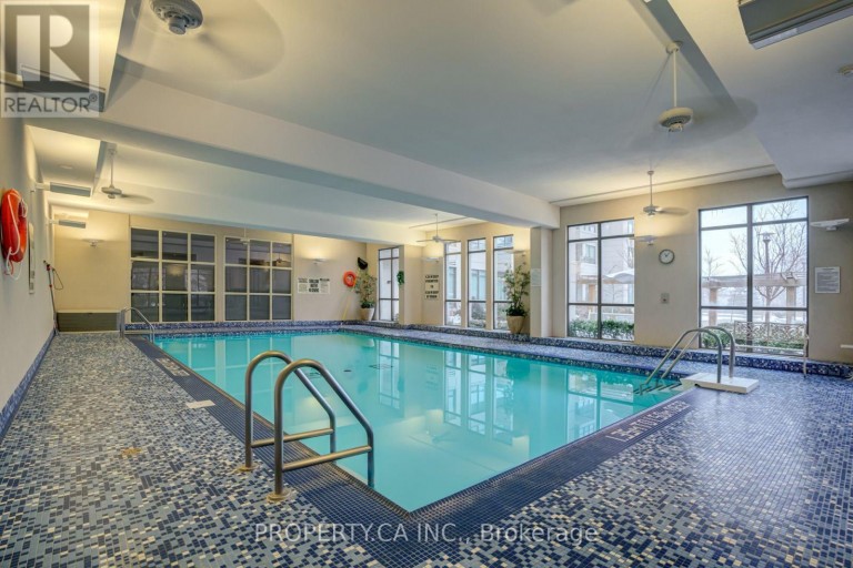201 - 88 PROMENADE CIRCLE, Vaughan (Brownridge), Ontario, L4J9A4