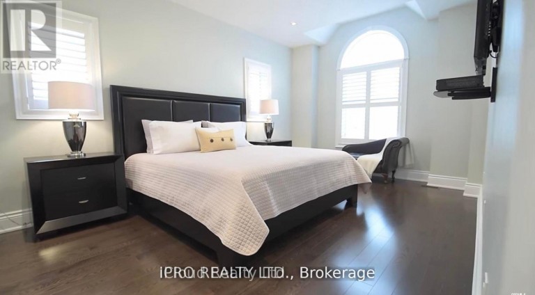 5116 SUMMERSKY COURT, Mississauga (Central Erin Mills), Ontario, L5M0R3