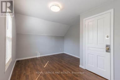 30 WALNUT STREET St. Catharines (Secord Woods) Ontario photo 18