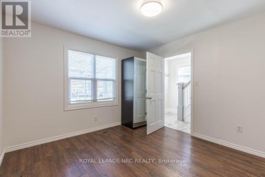 30 WALNUT STREET St. Catharines (Secord Woods) Ontario photo 5