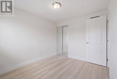 3 PRIDEAUX STREET Hamilton (Stoney Creek Mountain) Ontario photo 23