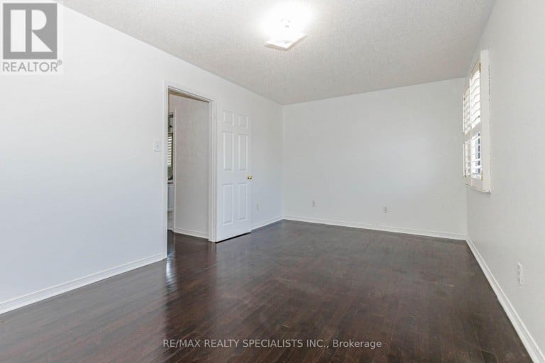 64 DOLPHIN SONG CRESCENT, Brampton (Sandringham-Wellington), Ontario, L6R2A7