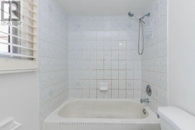 64 DOLPHIN SONG CRESCENT Brampton (Sandringham-Wellington) Ontario photo 17