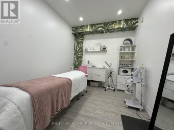 ROOM 2 - 1639 EGLINTON AVENUE W Toronto (Oakwood Village) Ontario photo 7